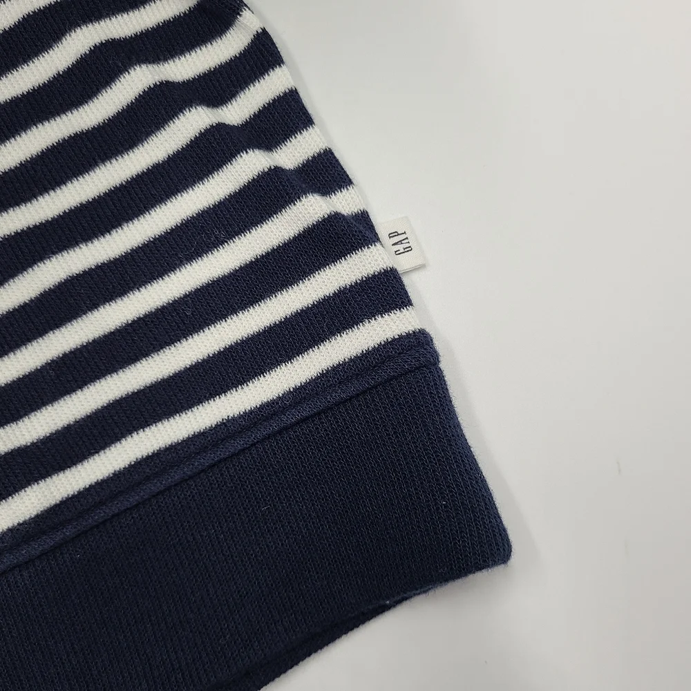 Gap boys' sweater and jeans size 4